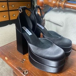 Steve Madden Charlize Heels Size 8 Black